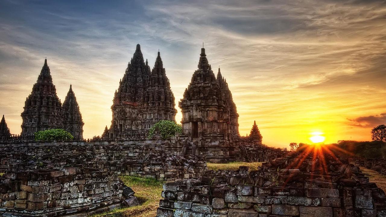 Prambanan Borobudur Tour